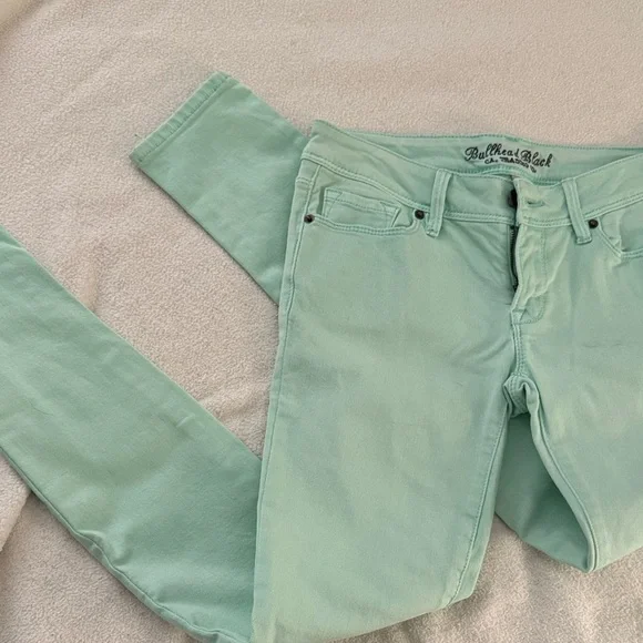 Bullhead Women's Light Green Skinny Jeans - Picture 4 of 5